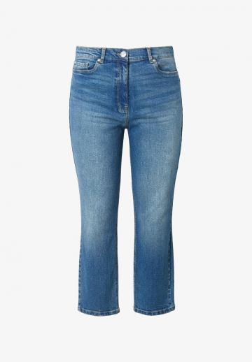 Короткие джинсы