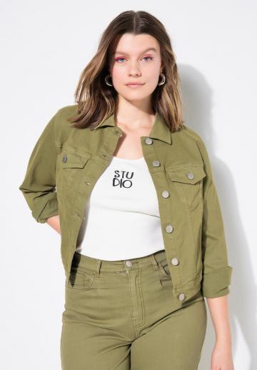 Куртка с накладнымит карманами