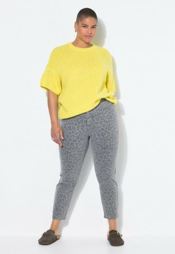 Короткие джинсы