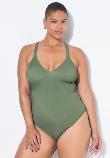 Слитный купальник