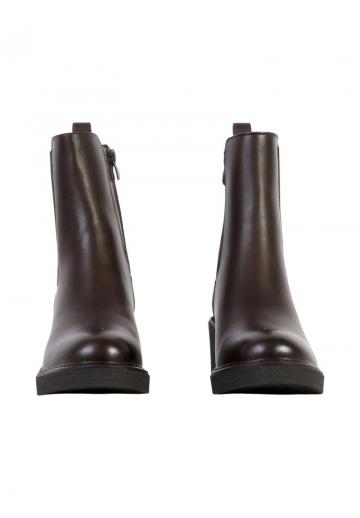 Сапожки на танкетке