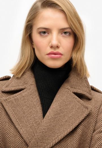 Шерстяное пальто