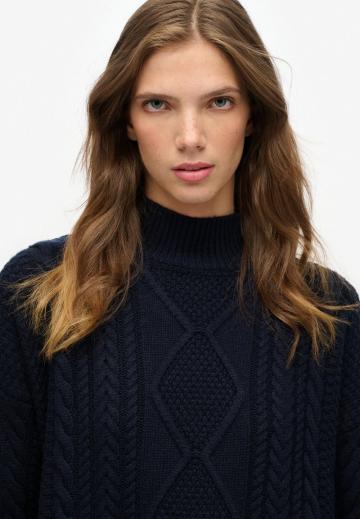 Вязаное платье