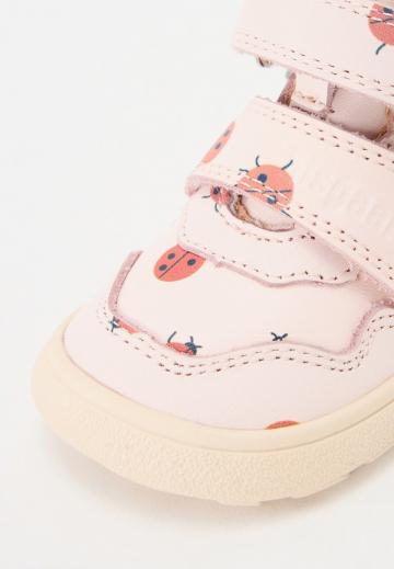 Детская обувь