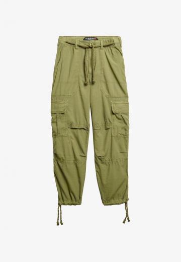 Брюки с накладными карманами