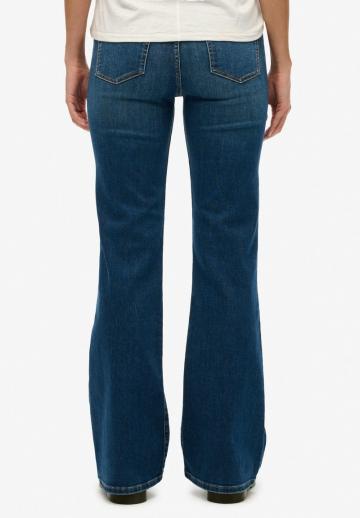 Клешеные джинсы