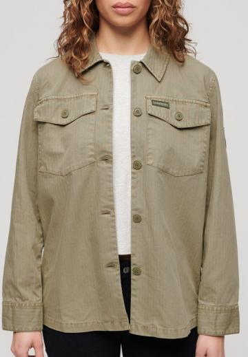 Куртка с накладнымит карманами