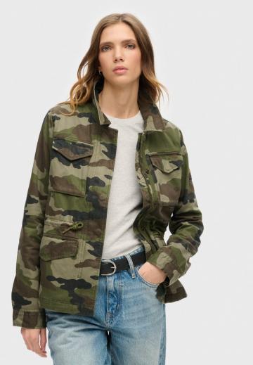 Куртка с накладнымит карманами