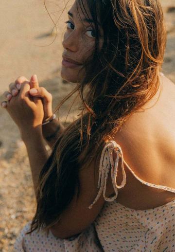 Топ на бретельках