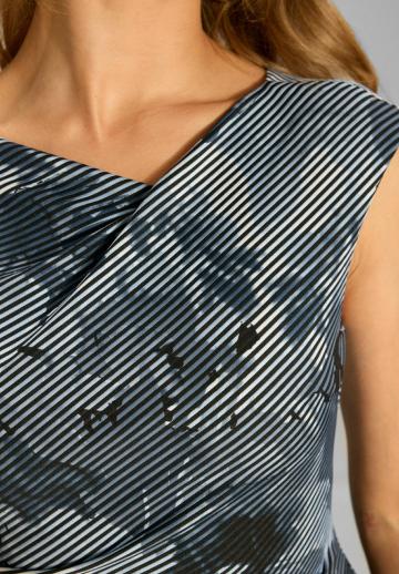 Платье футляр