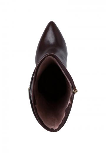 Высокие сапоги