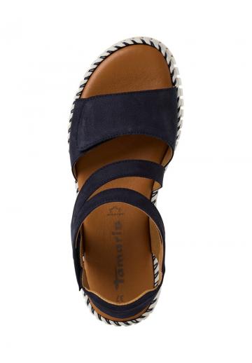 Босоножки на танкетке