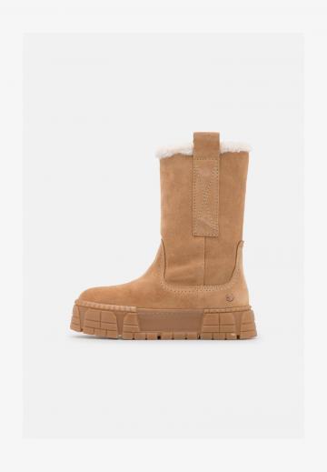 Сапоги на платформе