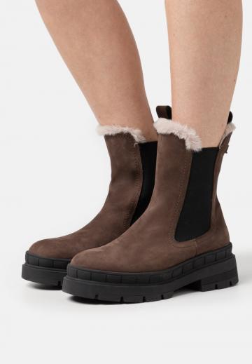 Ботинки челси