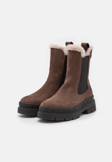 Ботинки челси