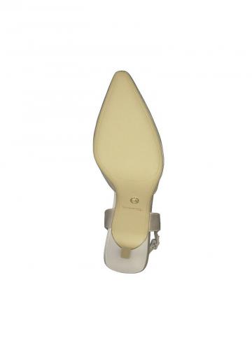 Туфли на высоком каблуке