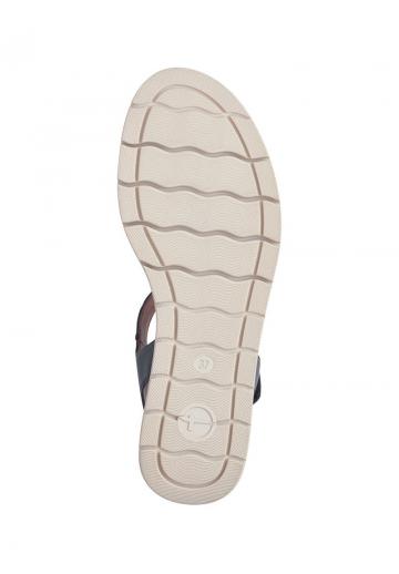 Босоножки на танкетке