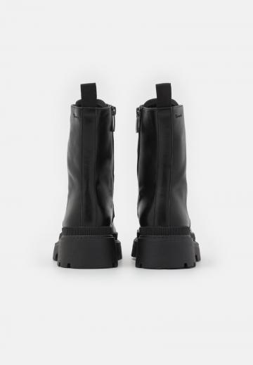 Полусапожки на платформе