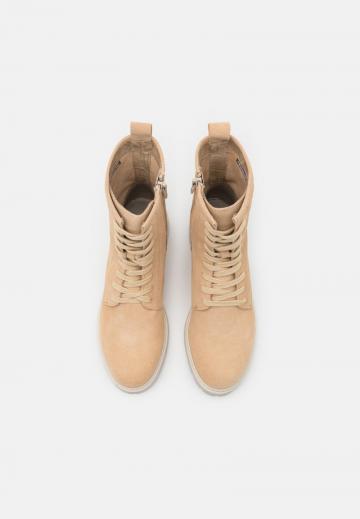 Полусапожки