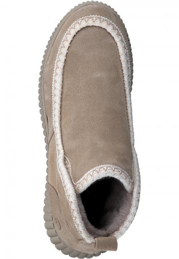 Сапожки на танкетке