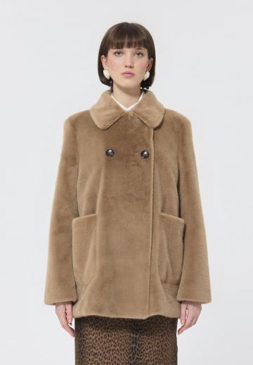 Короткое пальто