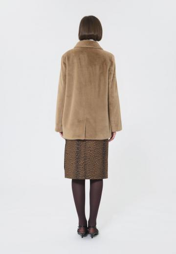 Короткое пальто