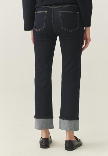 Прямые джинсы