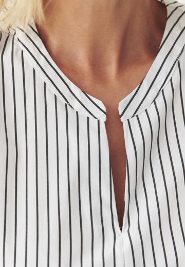 Джинсовая блузка