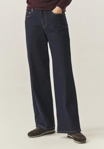 Клешеные джинсы
