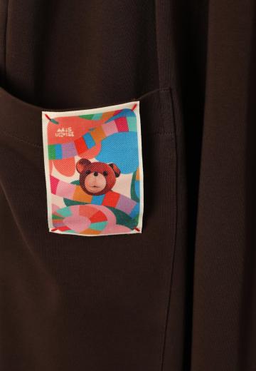 Брюки с накладными карманами