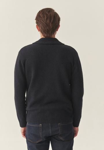 Вязаная кофта