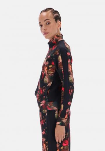 Спортивная куртка