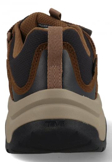 Походные кроссовки