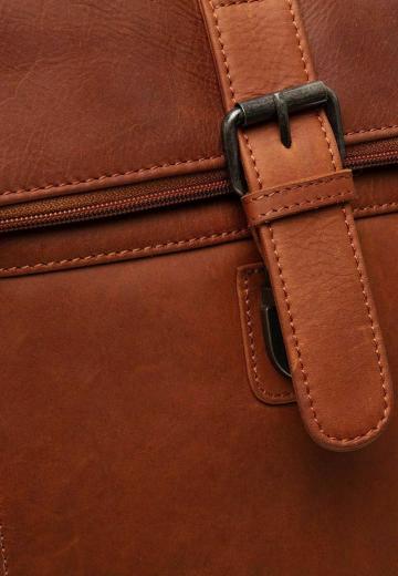 Кожаный рюкзак