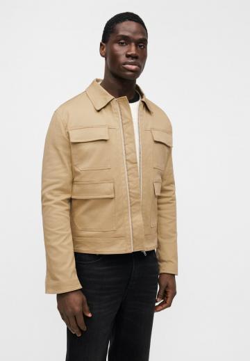 Джинсовая куртка