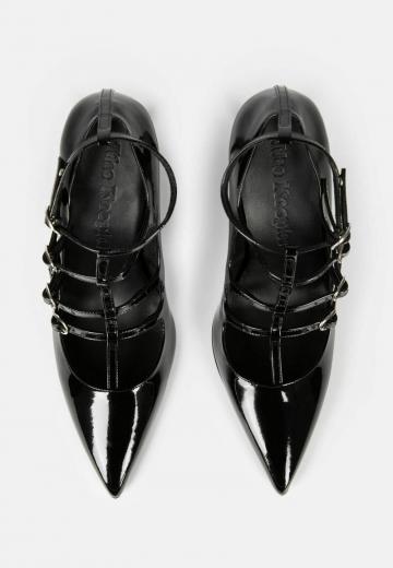 Туфли на высоком каблуке