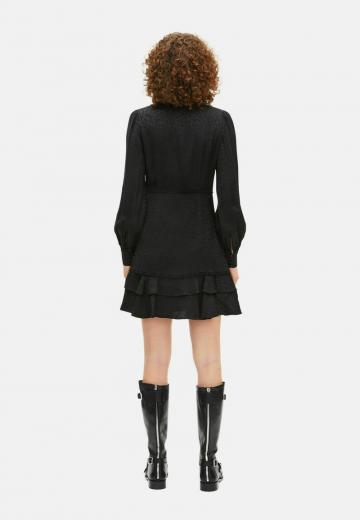 Короткое платье