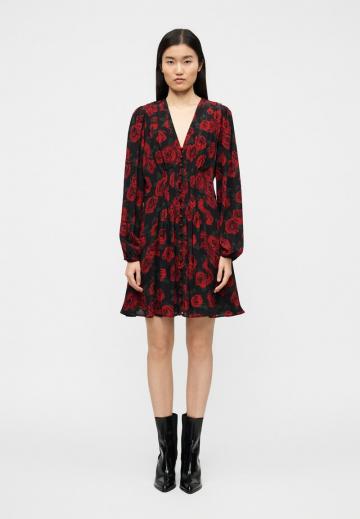 Короткое платье