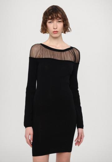 Платье футляр