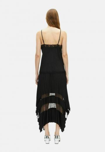 Топ на бретельках