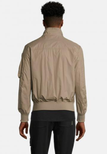 Куртка бомбер