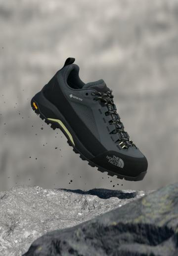 Походные ботинки