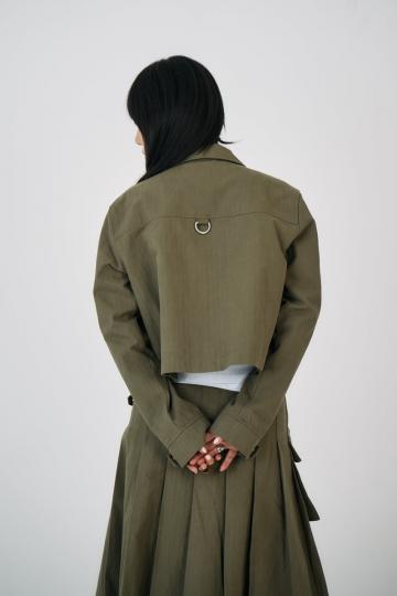 Куртка с накладнымит карманами