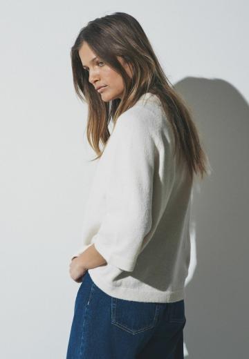 Пуловер с рукавом три четверти