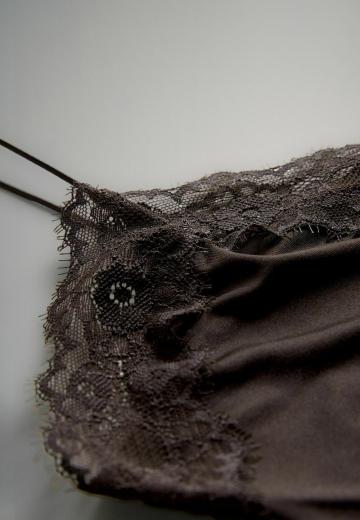 Топ на бретельках