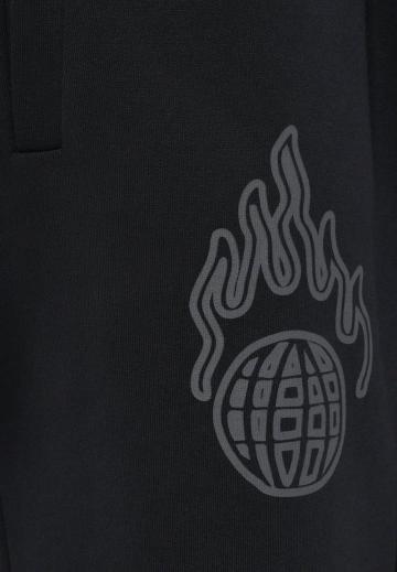 Спортивные штаны