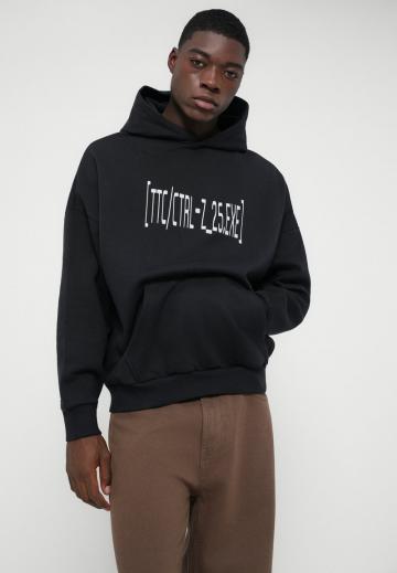 Пуловер с капюшоном