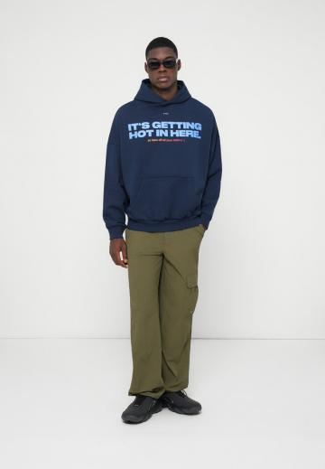 Пуловер с капюшоном