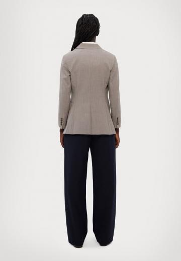 Длинный блейзер