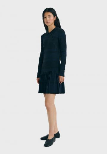 Вязаное платье